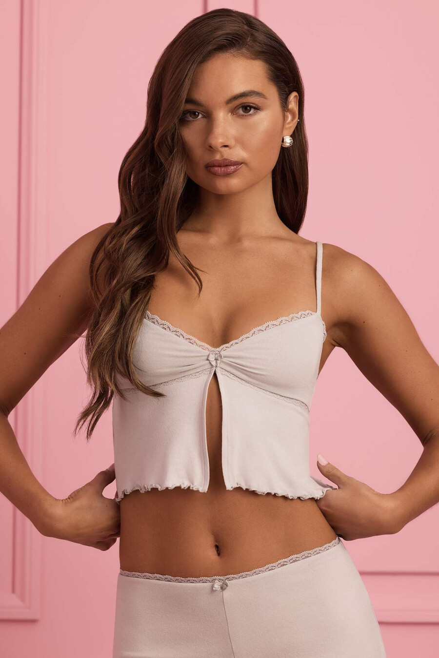piżamowa bluzka typu babydoll z koronką w kolorze szarego obłoku