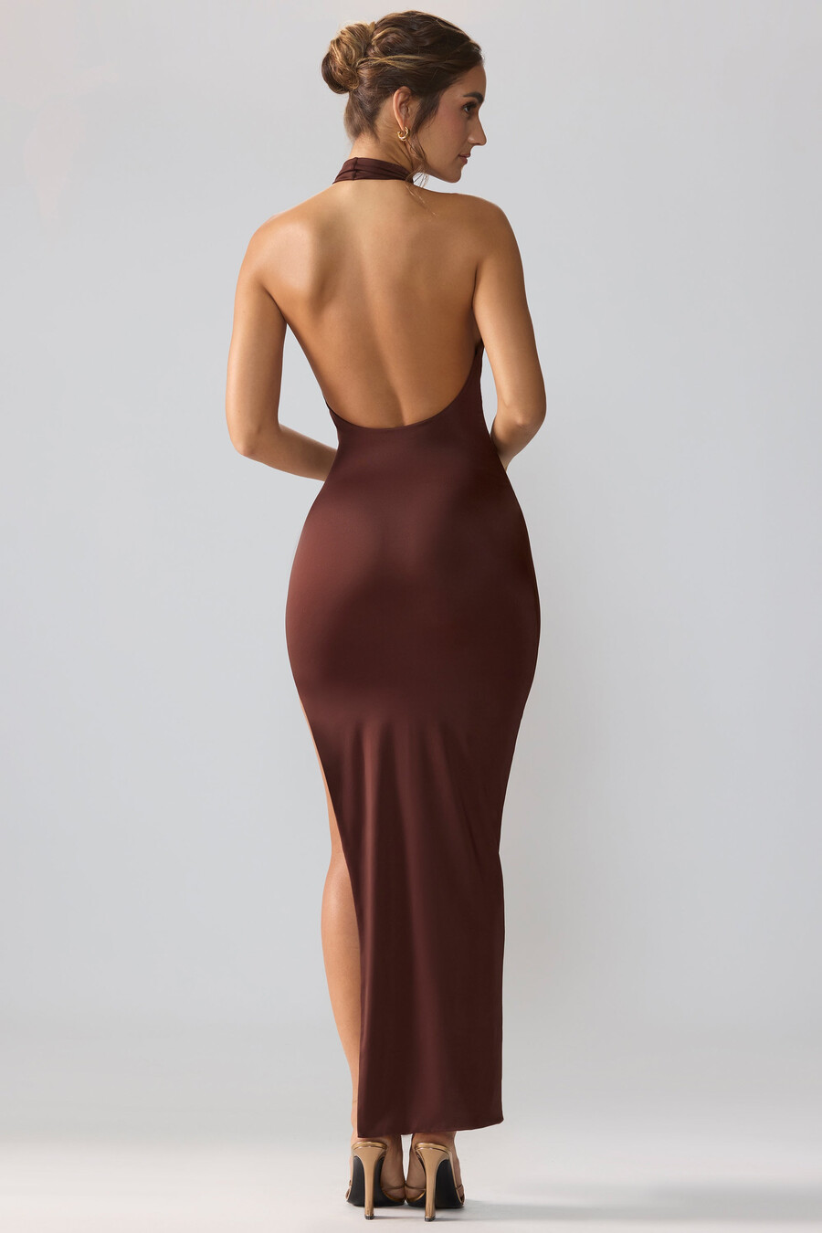 sukienka maxi z dżerseju premium z odkrytymi plecami i dekoltem typu cowl neck w kolorze espresso
