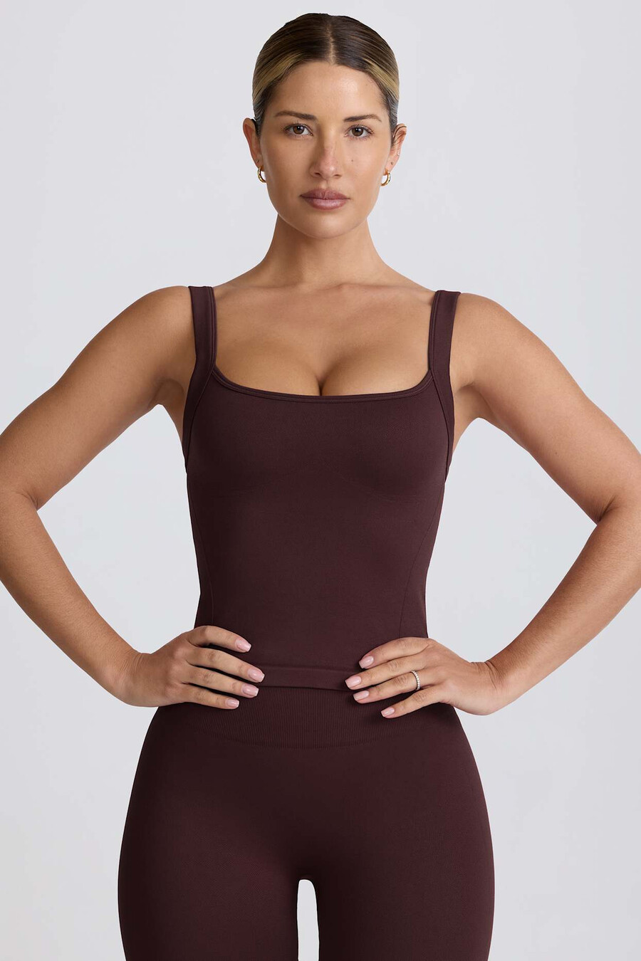 super sculpt seamless longline tank top w kolorze czekoladowym