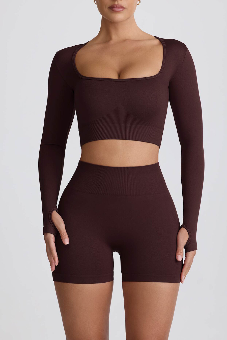 super sculpt seamless crop top z długim rękawem w kolorze czekoladowym