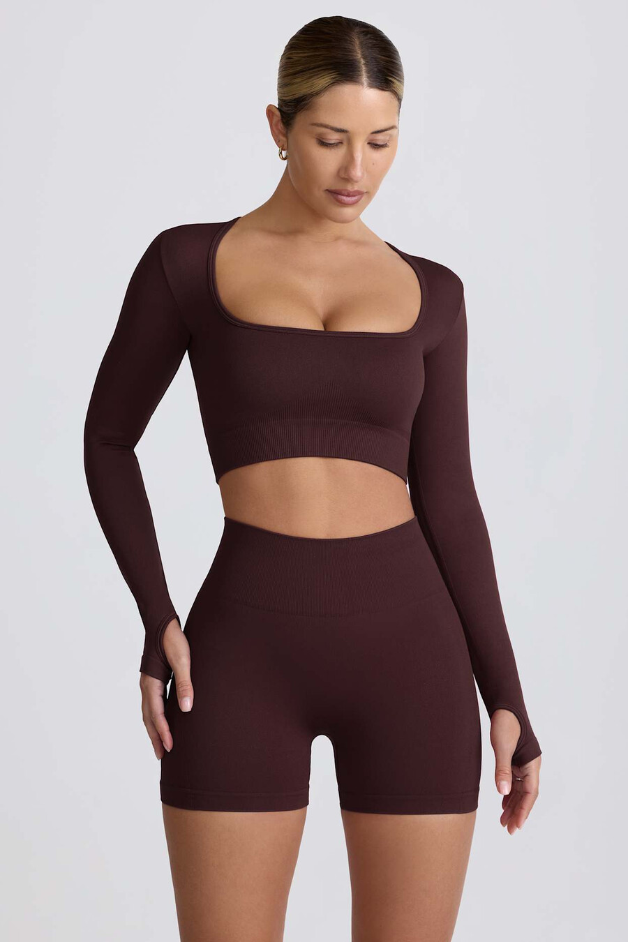 super sculpt seamless crop top z długim rękawem w kolorze czekoladowym